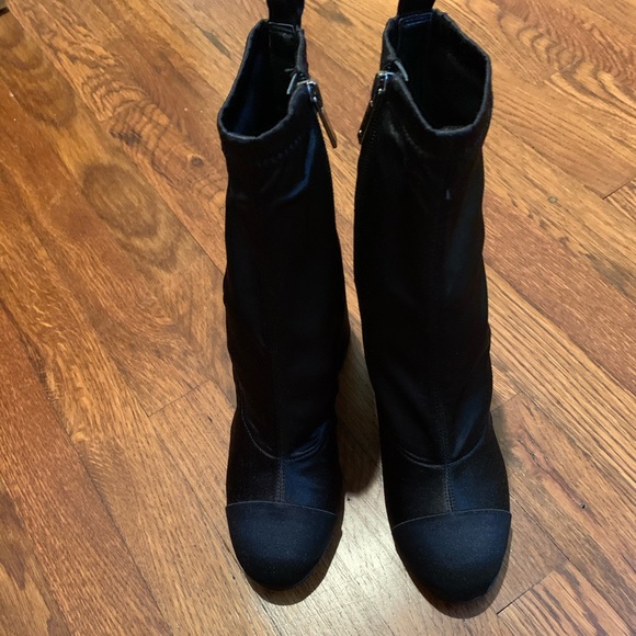 NWT Marc Fisher black booties stretch fabric Retail is $179 - Picture 2 of 10